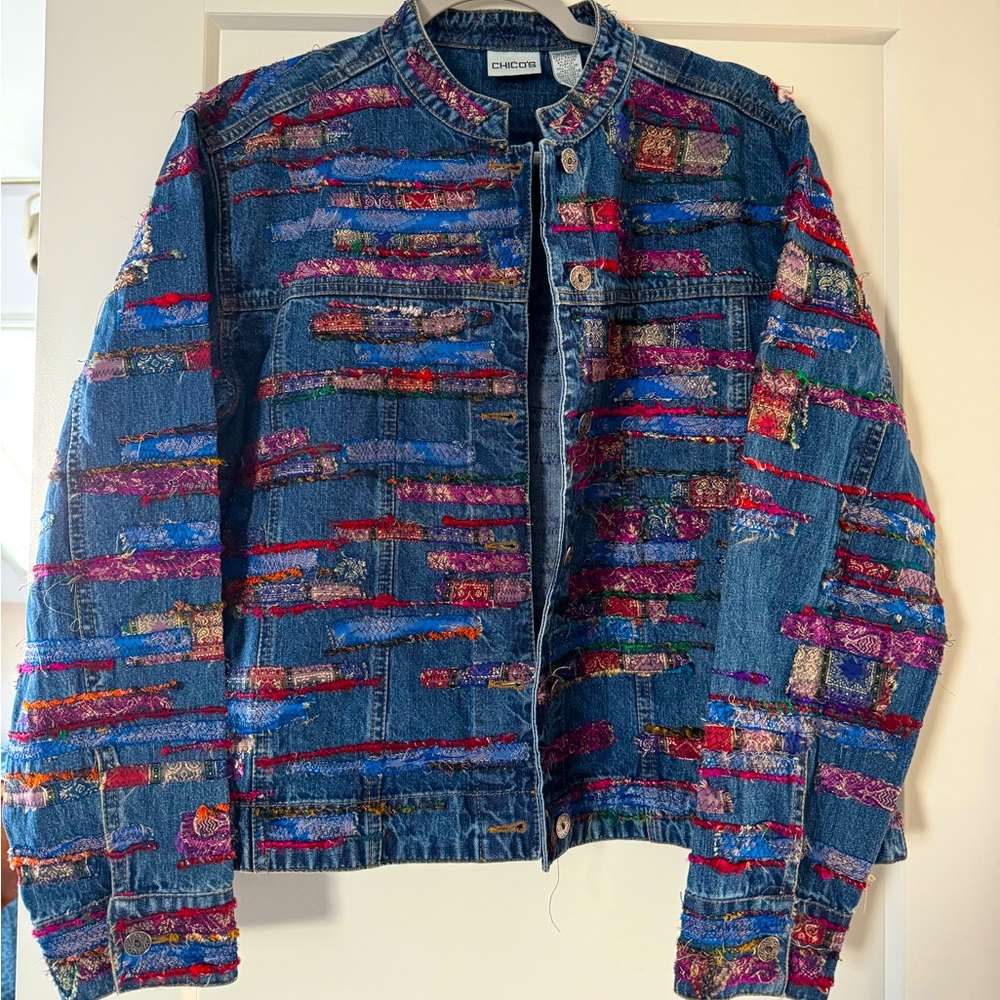 Vintage Chico’s embroidered Denim Jacket sz 2